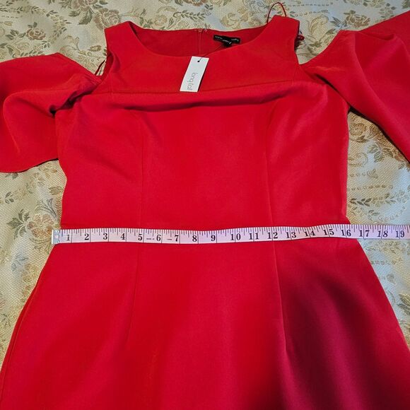 NWT Long Tall Sally Red Cold Shoulder Shift Dress Women’s Size 10 US - Picture 5 of 7